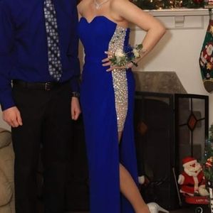 Strapless formal dress